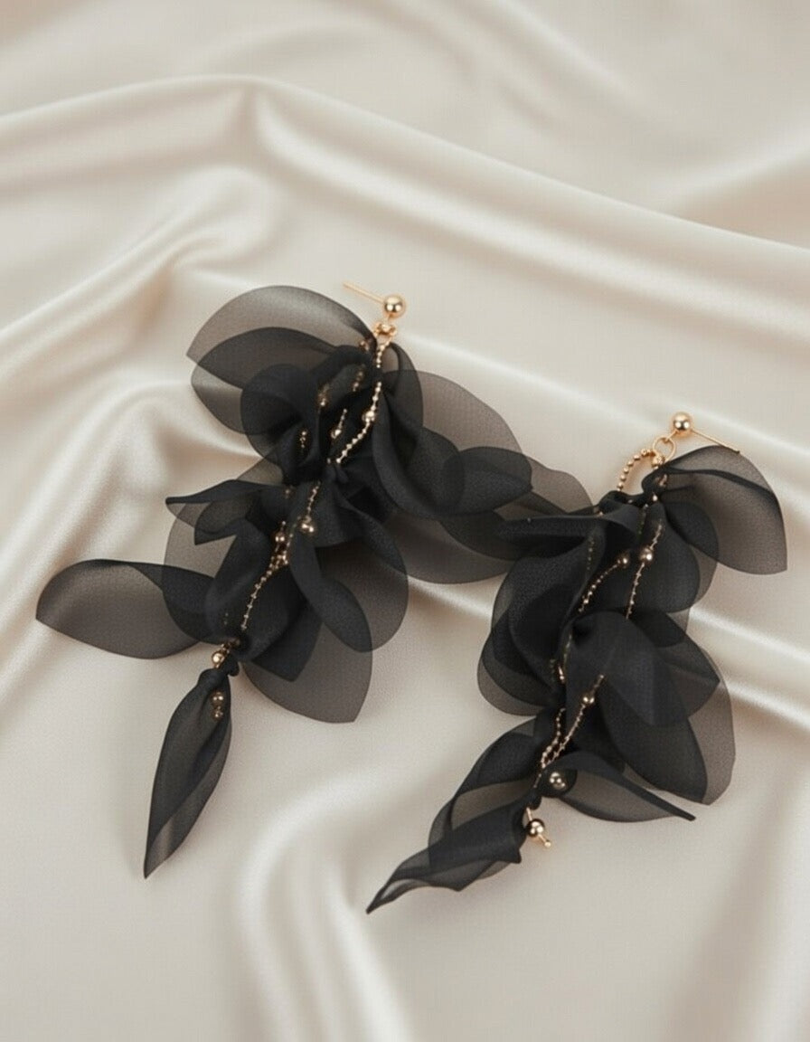 Czarne Tiulowe Kokardy – Midnight Whisper Earrings 🖤🎀