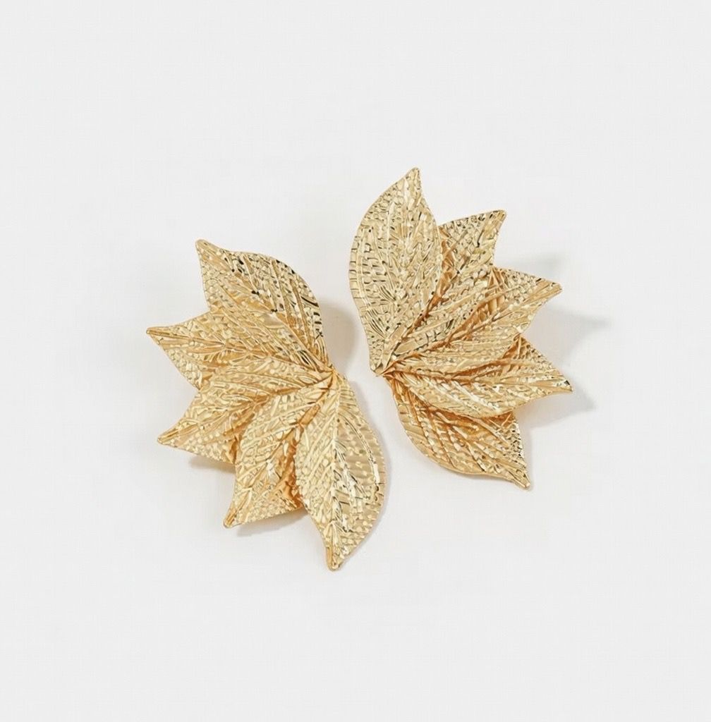 🍂 Kolczyki statement – duże teksturowane liście • efektowny design
