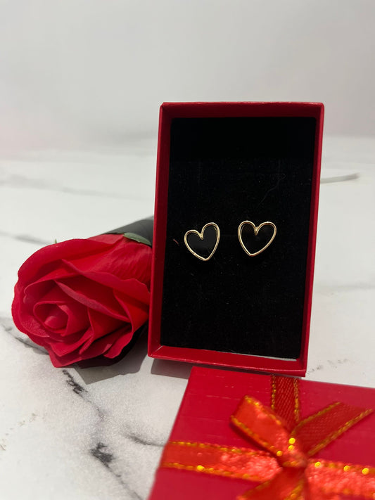 Zestaw Kolczyki Serduszka Czarne ze Złotą Obramówką + Róża Mydlana 🌹