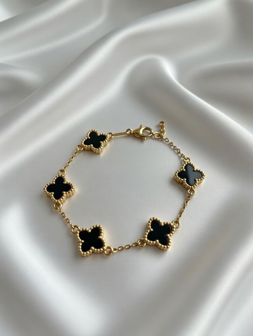 🍀 Black Clover Bracelet • koniczynki + onyks
