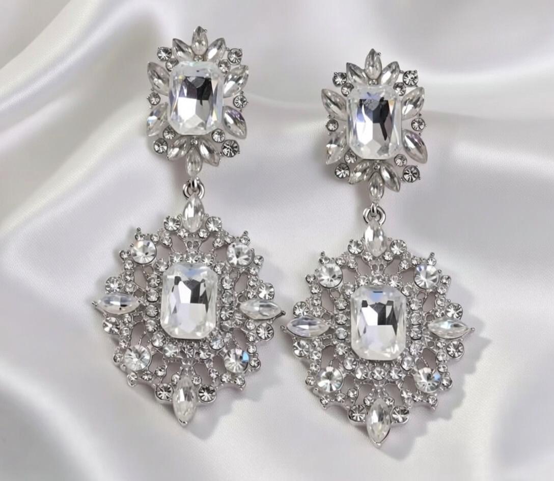 ✨ Ślubne kolczyki chandelier – kryształowy blask ✨