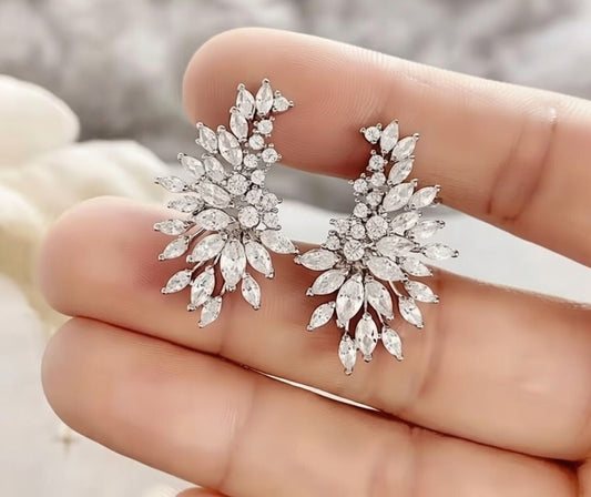 ✨ Srebrne kolczyki CRYSTAL BLOOM ✨