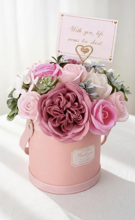 🌸💖 Flower Box „With you, life seems too short” – pudrowy róż + wieczne kwiaty 💖🌸