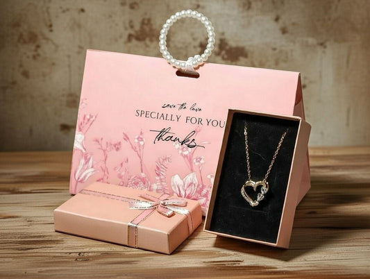 Zestaw prezentowy dla kobiety naszyjnik serce stal chirurgiczna